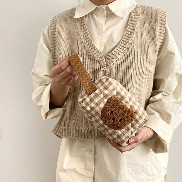 Baby toiletry bag in maternity